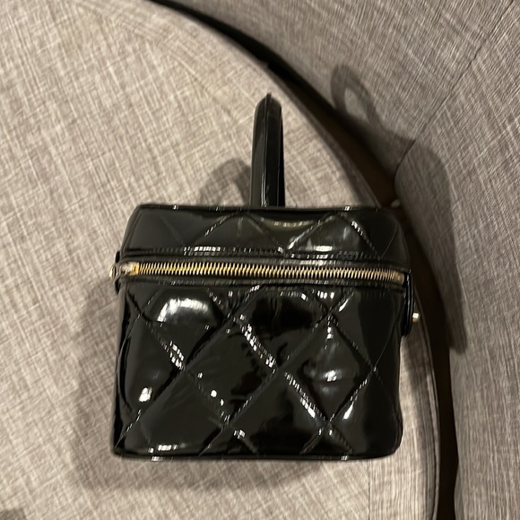 Authentic Chanel vintage vanity bag - Picture 4 of 9